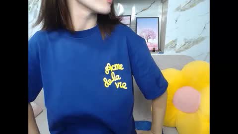 love bug online show from October 3, 3:33 am