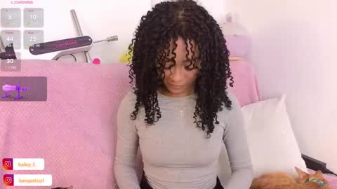 HEILY  online show from February 17, 8:38 pm