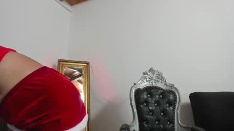 Hela   Independent model online show from December 8, 7:54 pm