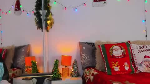 Helena Santos  online show from December 22, 11:02 am