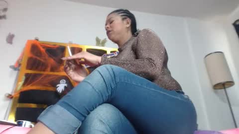 helenahotwet online show from November 4, 12:21 pm