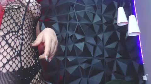 Helena Saenz online show from December 2, 12:40 pm