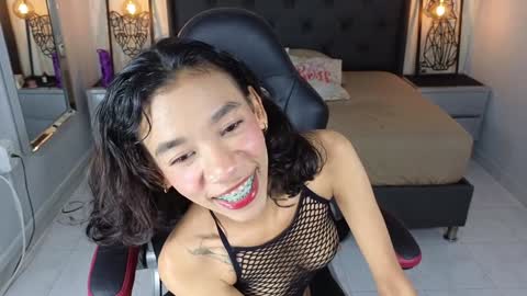   online show from January 25, 9:14 pm