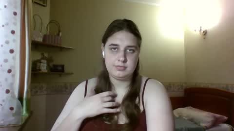 hess_luna_ online show from October 10, 9:36 am