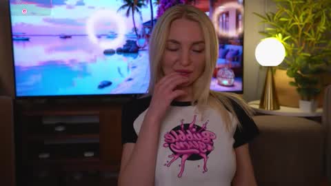 Becky online show from February 13, 8:38 am