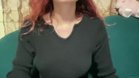 Snapshot of heybluebabe chatting on February 19, 6:44 am Blue  online show from February 19, 6:44 am