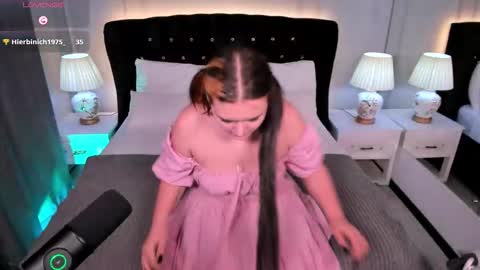 Amazing Mary  online show from September 25, 7:51 am