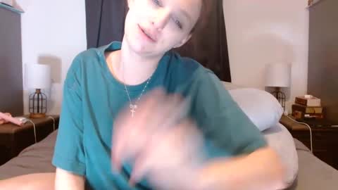 Paige online show from November 25, 2:30 pm