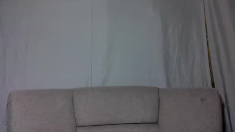 hi_there99 online show from October 24, 7:04 am