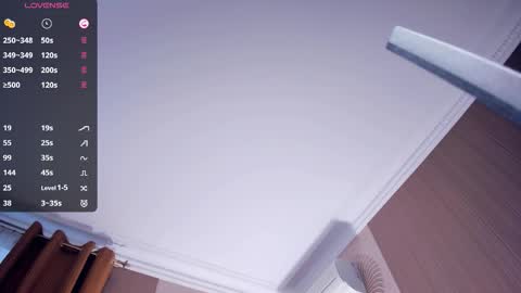 Snapshot of hidden_chaarm chatting on September 24, 11:09 am Elisa online show from September 24, 11:09 am