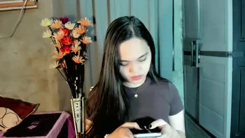 hilarymolly online show from February 21, 7:36 pm