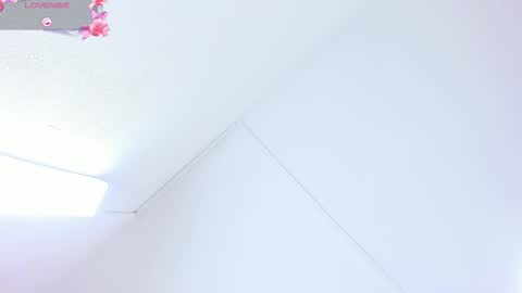 Hilary Thomsom online show from January 18, 1:07 pm