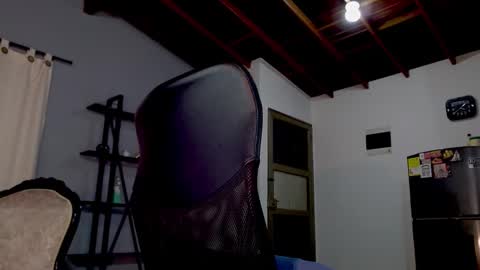 Snapshot of hillary_12 chatting on September 24, 9:08 am Miranda online show from September 24, 9:08 am