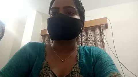 himuhimu22 online show from September 17, 9:35 pm