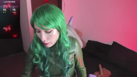 Hitomi Arata online show from January 14, 5:56 pm