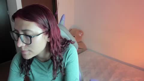 Hitomi Arata online show from March 2, 5:41 pm