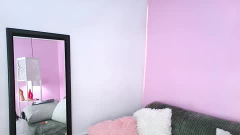 hiyakasudere_ online show from October 17, 7:06 pm