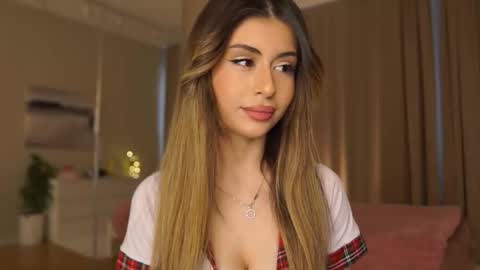 Moni Monica online show from February 11, 8:16 am