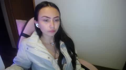 Holly online show from October 19, 1:07 am