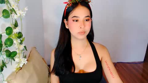 YOUR GODDESS CLARITA online show from December 3, 6:16 am