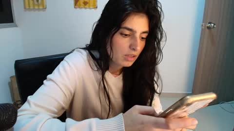 hollyshit_ online show from October 30, 2:03 am