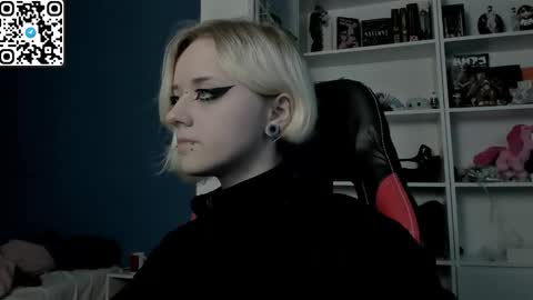 holy_mistresss online show from January 18, 11:06 am