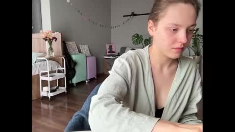 dori not holy get my tg channel with link from description under last photo online show from September 18, 9:41 am