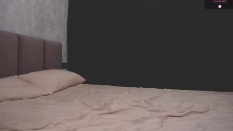 holysinner83 online show from November 30, 6:45 pm