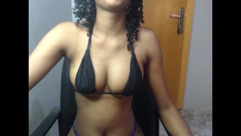 Snapshot of honey_juicydoll chatting on October 21, 10:19 am Sonia online show from October 21, 10:19 am