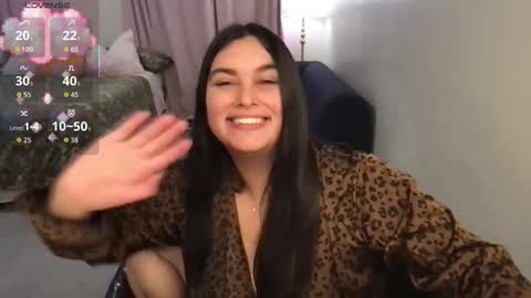 Tia online show from October 23, 4:18 am