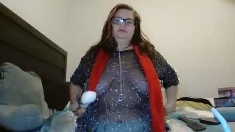 HoneyBear online show from December 22, 5:27 pm