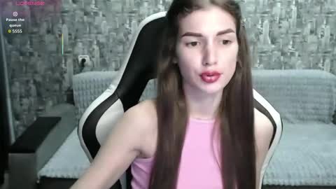 Nancy online show from October 16, 1:47 pm