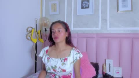 holly online show from March 3, 9:32 pm