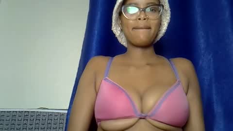horny_sexy_baby online show from December 21, 12:09 pm