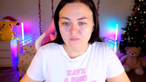 HornyCakee online show from December 19, 2:12 am