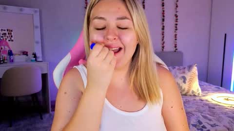 HornyCakee online show from November 6, 2:23 pm