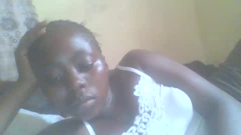 hornygal001 online show from February 15, 8:11 am