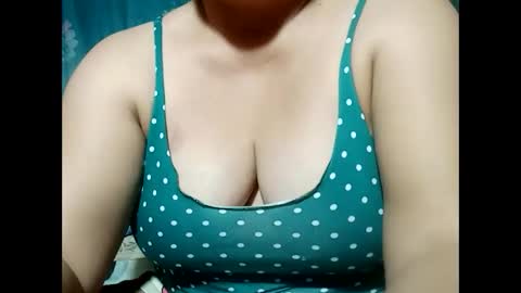 hot_boobs21 online show from February 9, 11:36 am