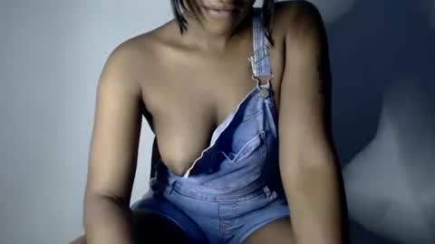 Snapshot of hot_chocoxxxx chatting on September 27, 2:35 pm sonia  mis choco online show from September 27, 2:35 pm
