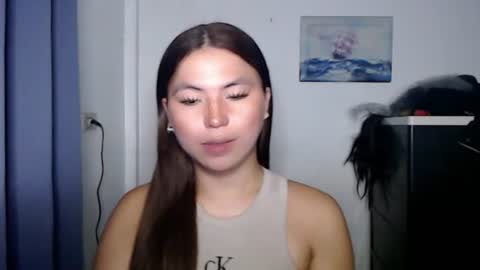 Nikki  online show from December 17, 9:52 pm