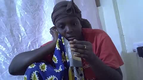 RAYLAH online show from February 6, 7:28 pm