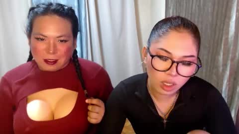 Snapshot of hotasian_mama chatting on October 22, 9:47 am Grace online show from October 22, 9:47 am