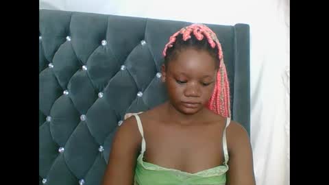 LOYCE online show from February 24, 10:25 am