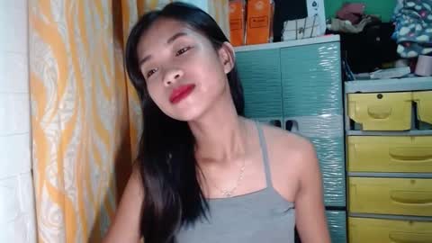 hotmom_gia online show from December 3, 1:32 pm