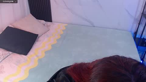 Snapshot of hotpawgmilf chatting on December 29, 2:49 am Sussy Bloom  online show from December 29, 2:49 am