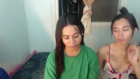 Snapshot of hottiescummerx chatting on March 4, 11:08 am N I C A online show from March 4, 11:08 am