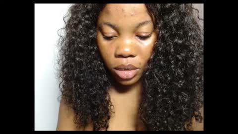 hotty_lora889 online show from September 24, 10:20 pm