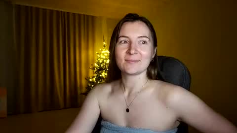 HumpyGrey online show from December 16, 5:08 pm