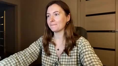 HumpyGrey online show from November 2, 6:22 pm