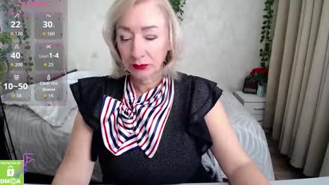 Snapshot of hunters_woman chatting on October 23, 12:00 pm Irena online show from October 23, 12:00 pm
